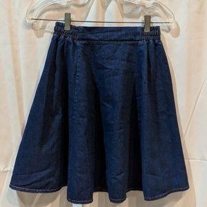 Blue denim skirt with cinched waist tie